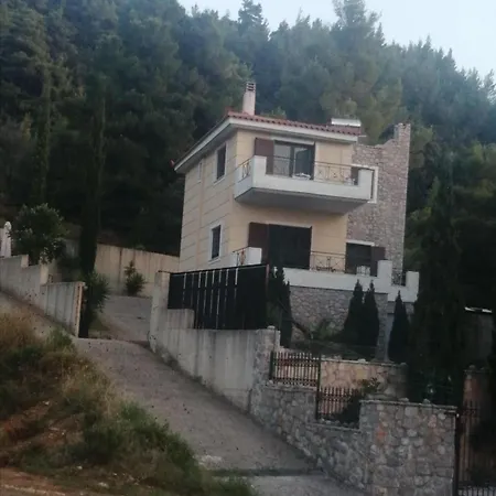 Hera * Sarakiniko (Evia)